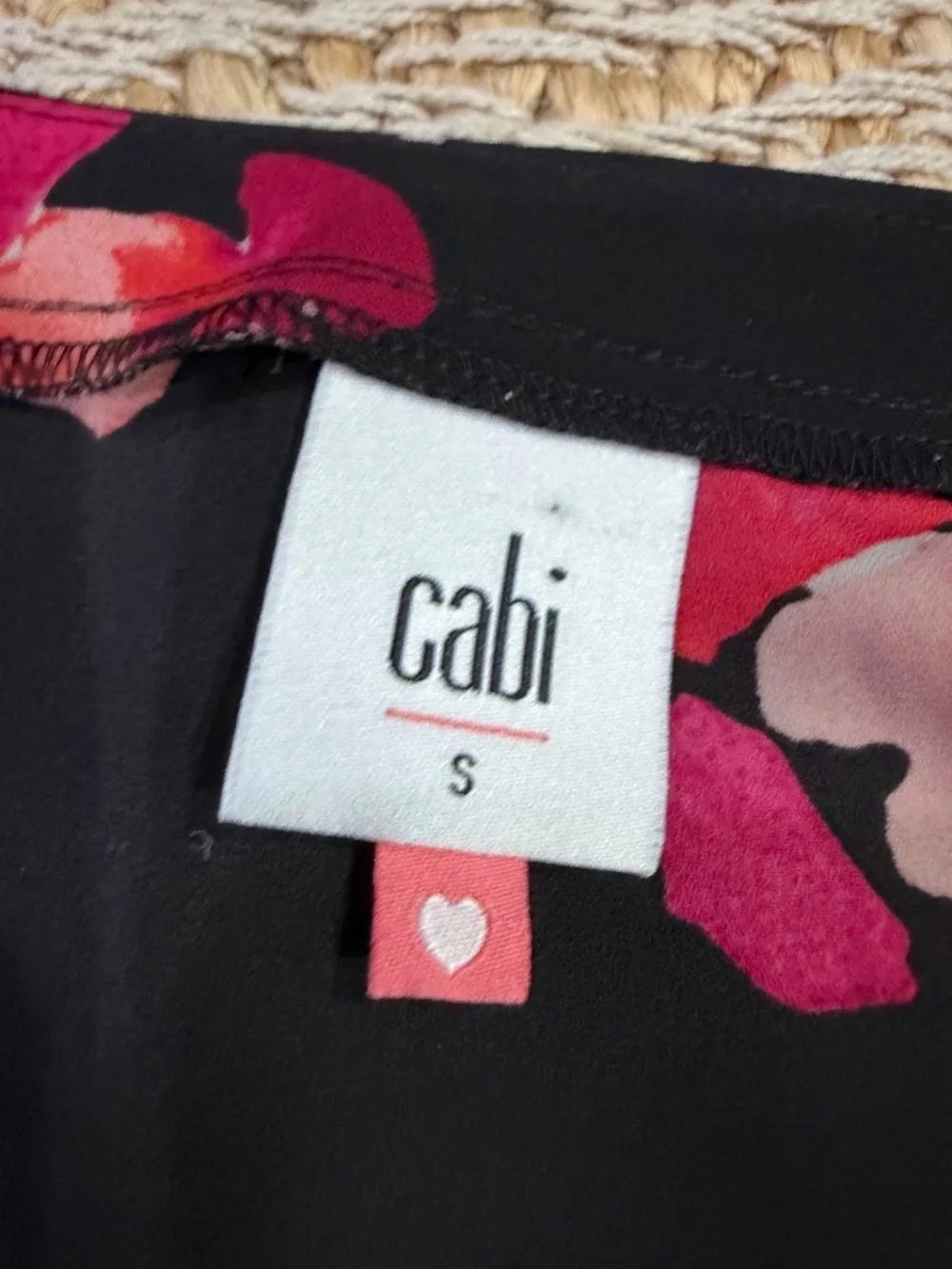 Cabi Women's 2 Piece Set Black Pink Floral V-Neck Top & Ruched Midi Skirt Size S
